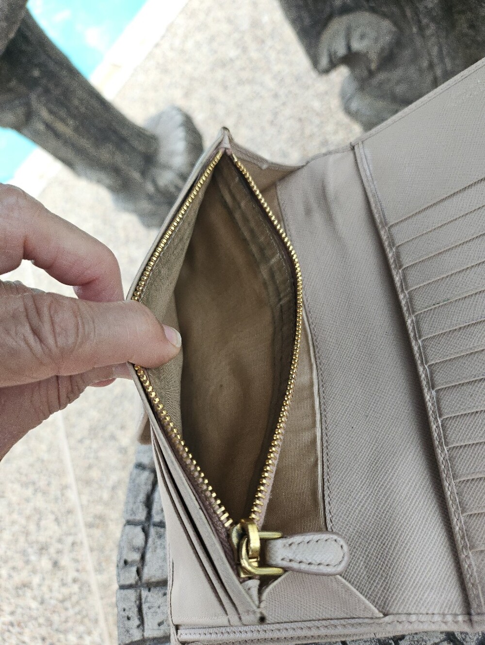 Prada Flesh Beige Textured Saffiano Bi Fold Long Wallet Credit Card Holder - Picture 13 of 16